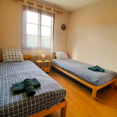 L'evasion, Maison Spacieuse, Veranda, Parking Holiday home Saint-Andre-de-Cubzac